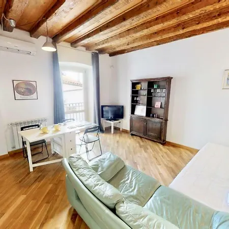 Triestevillas Madonna Del Mare - Old Town Appartement Triëst